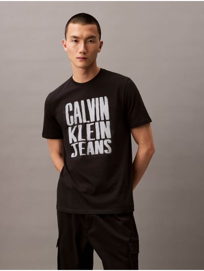 Playera-Calvin-Klein-Logo-Estampado-Hombre-Negro
