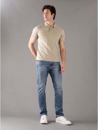 Polo-Calvin-Klein-con-Monograma-Bordado-Hombre-Cafe