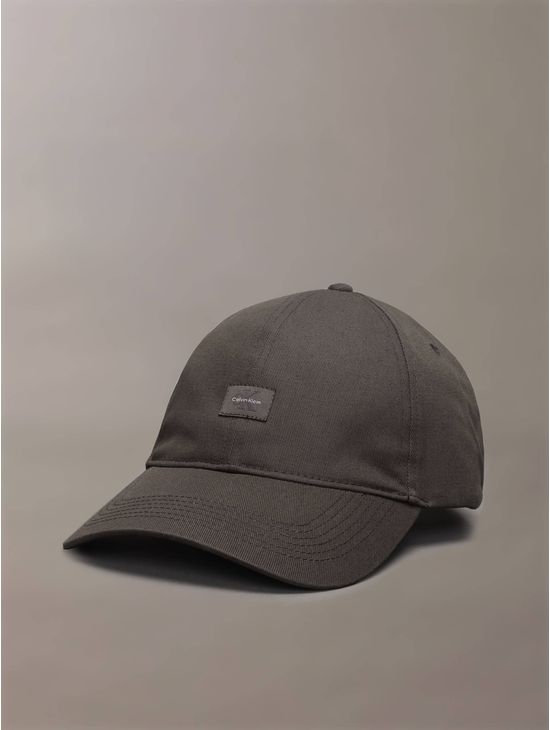 Gorra-Calvin-Klein-Monologo-Gris