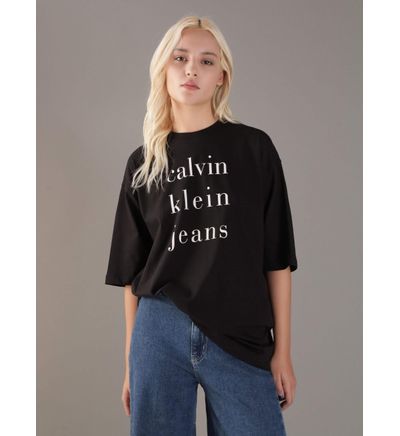 Playera Calvin Klein con Logo Estampado Mujer Negro Playeras