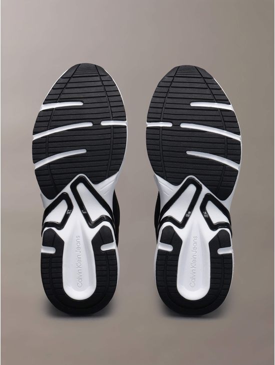 Tenis-Calvin-Klein-con-Monograma-Mujer-Negro