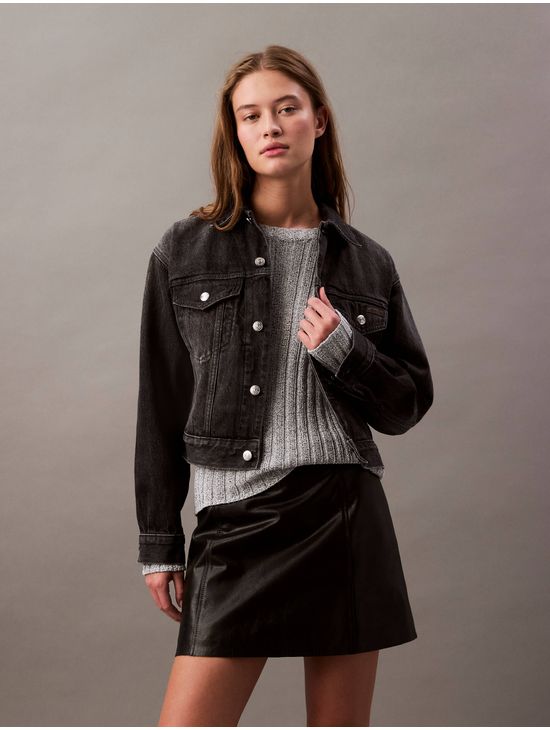 Chamarra-Calvin-Klein-Denim-90-s-Trucker-Mujer-Negro