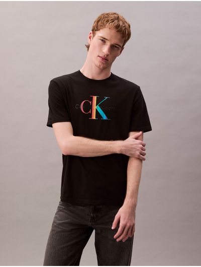 Playera-Calvin-Klein-Pride-Monologo-Negro