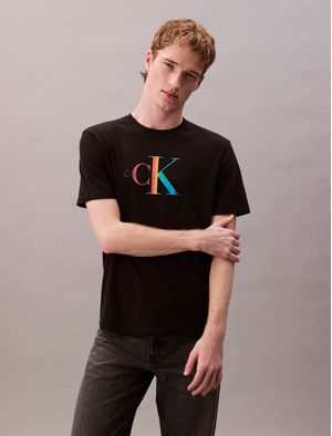 Playera-Calvin-Klein-Pride-Monologo-Negro