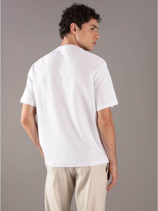 Playera-Calvin-Klein-con-Logo-Bordado-Hombre-Blanco