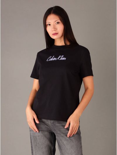 Playera-Calvin-Klein-Jeans-con-Logo-Estampado-Mujer-Negro