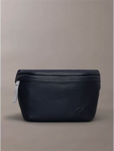 Cangurera-Calvin-Klein-Monograma-Relieve-Hombre-Azul