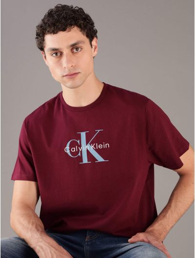 Playera-Calvin-Klein-Jeans-con-Monologo-Estampado-Hombre-Rojo