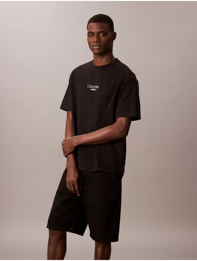 Playera-Calvin-Klein-Jeans-Logotipo-Engomado-Hombre-Negro