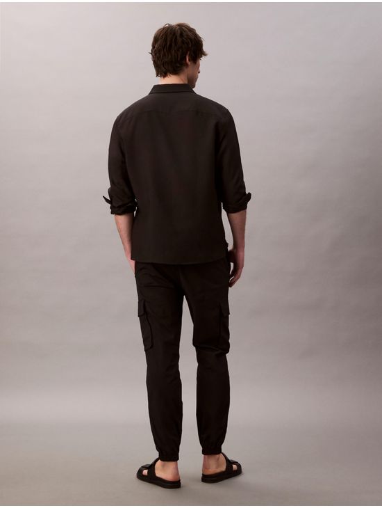 Pantalon-Calvin-Klein-Cargo-Skinny-Fit-Hombre-Negro