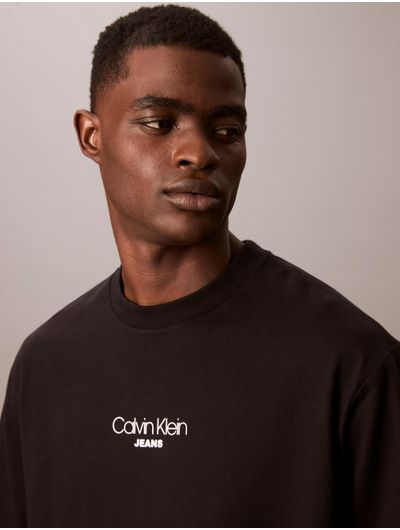 Playera-Calvin-Klein-Jeans-Logotipo-Engomado-Hombre-Negro