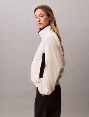 Chamarra-Calvin-Klein-Retro-Track-Mujer-Beige