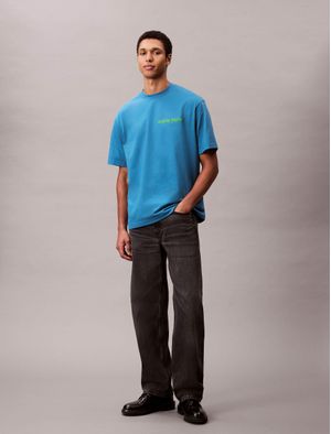 Playera-Calvin-Klein-Logo-Bauhaus-Relaxed-Hombre-Azul