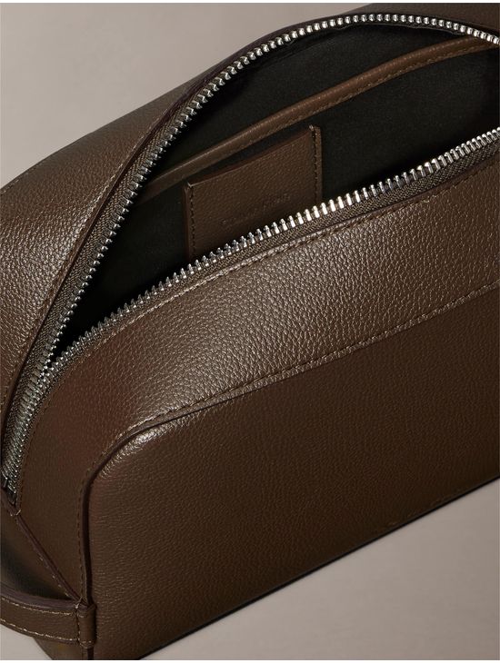 Neceser-Calvin-Klein-Hombre-Cafe-4D1036G-201