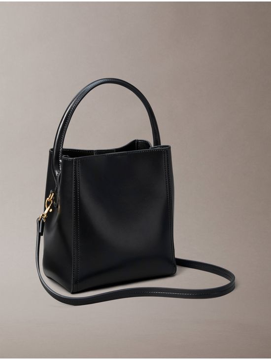 Bolsa-Calvin-Klein-Bucket-Mujer-Negro-4F3174G-001