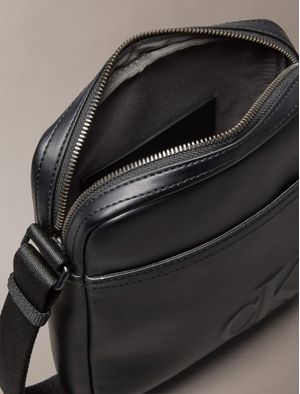 Bandolera-Calvin-Klein-Hombre-Negro-4D3248G-001