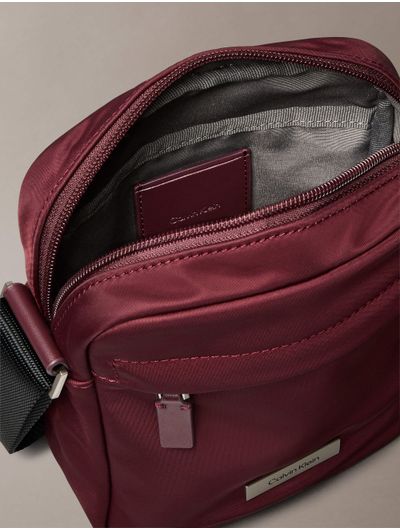 Bandolera-Calvin-Klein-Hombre-Rojo-4D3180G-201