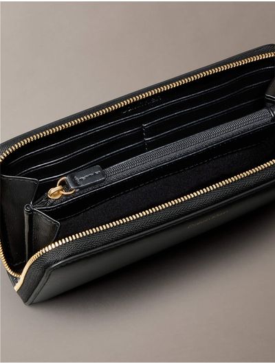 Cartera-Calvin-Klein-Zip-Around-Mujer-Negro-4F1093G-001
