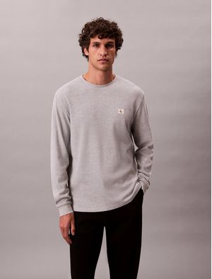Sueter-Calvin-Klein-Waffleado-Hombre-Gris-40EM217-032