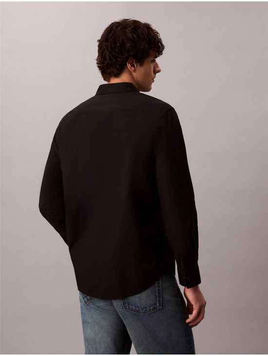 Camisa-Calvin-Klein-Oxford-Lisa-Hombre-Negro-40EM125-002