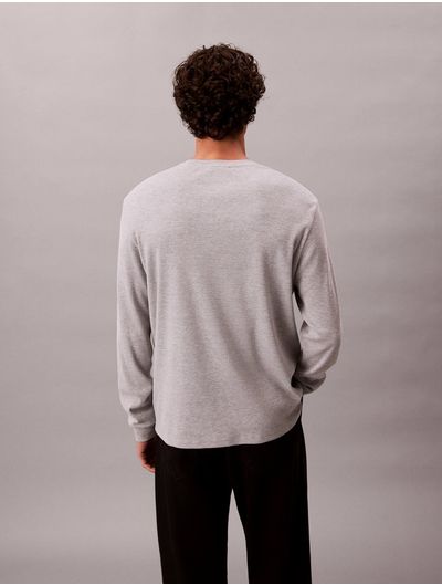 Sueter-Calvin-Klein-Waffleado-Hombre-Gris-40EM217-032