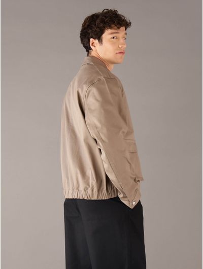 Chamarra-Calvin-Klein-Jeans-con-Monograma-Parche-Hombre-Cafe-4RD401G-210