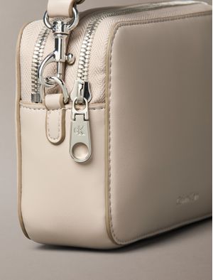 Camera-Bag-Calvin-Klein-Mujer-Beige-4F3165G-250
