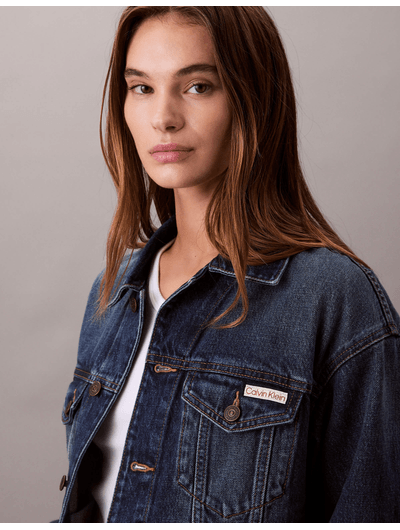 Chamarra-Trucker-estilo-90s-Calvin-Klein-Mujer-Azul-47D838G-401