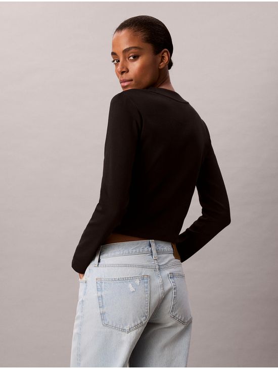 Playera-Manga-Larga-Monograma-Calvin-Klein-Mujer-Negro-47A803G-001