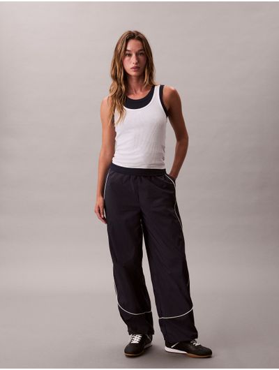 Jogger-de-Nailon-Arrugado-Calvin-Klein-Mujer-Gris-44D610G-410
