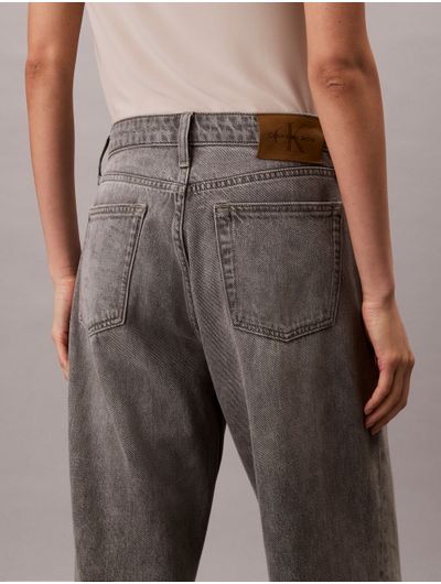 Jeans-Baggy-Tiro-Bajo-Calvin-Klein-Mujer-Gris-47C722G-030