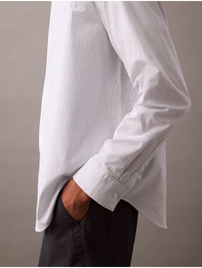 Camisa-Calvin-Klein-Rayas-Logo-Hombre-Blanco