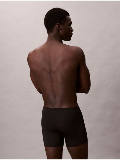 Boxer-Brief-Calvin-Klein-Invisibles-Hombre-Negro-NB4385-001