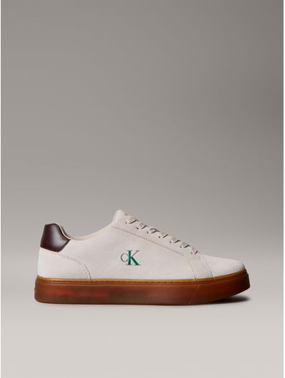 YM0YM01434_0GF_main_2325x3100_Hi_Res_JPEG