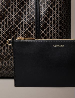 Bolsa-Tote-Pequena-Calvin-Klein-Mujer-Estampado-4F3267G-2XA