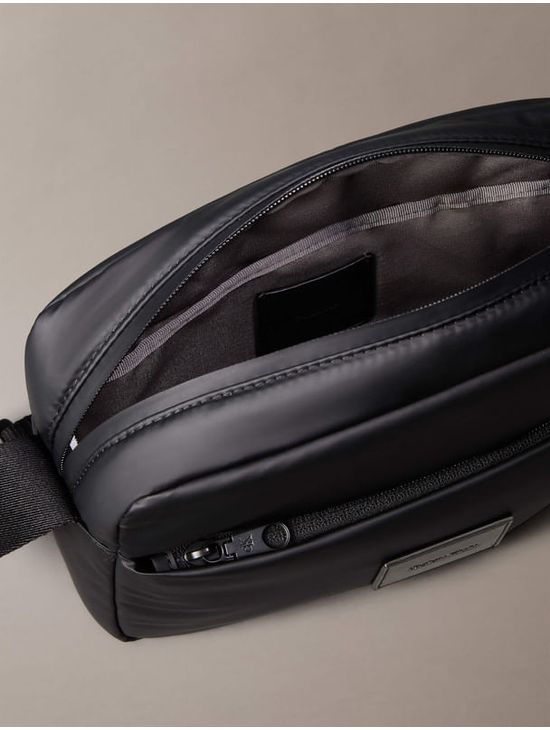 Camera-Bag-Calvin-Klein-Hombre-Negro-4D3199G-UB1
