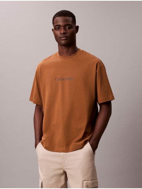 Playera-Relaxed-Logotipo-Calvin-Klein-Hombre-Naranja-40HM228-2E3