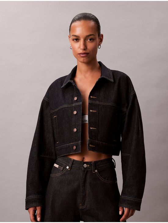 Chamarra-de-Mezclilla-Calvin-Klein-Resin-Rinse-Mujer-Denim-47D700G-401