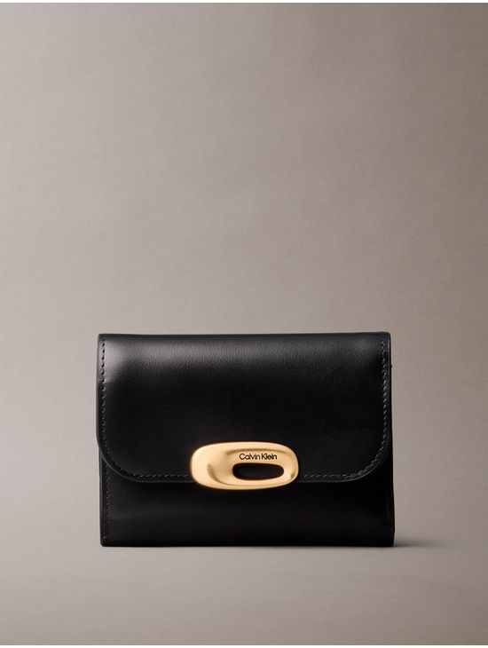 Cartera-Trifold-Calvin-Klein-Mujer-Negro-4F1116G-UB1