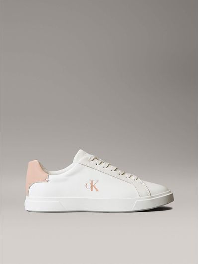 Tenis-Low-Pro-Cups-Calvin-Klein-Gamuza-Mujer-Blanco-HW0HW02823-061