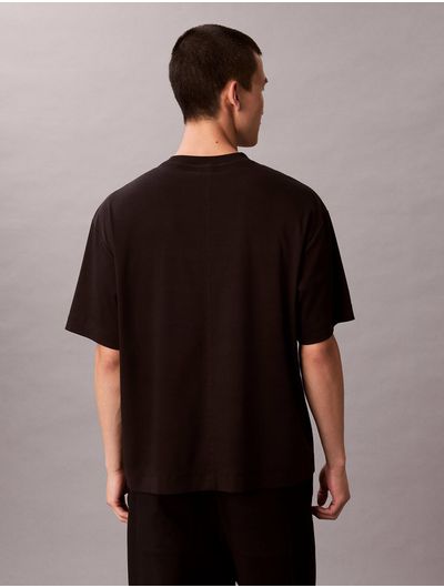 Playera-Calvin-Klein-Interlock-Emblema-Hombre-Negro-4LE200G-UB1