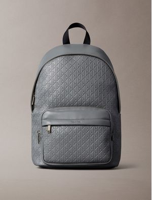 Mochila-Emblem-Emboss-Calvin-Klein-Hombre-Gris-4D3202G-PA7