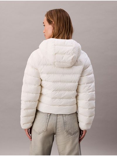 Chamarra-Acolchada-Calvin-Klein-Empacable-Mujer-Beige-47C510G-YAS