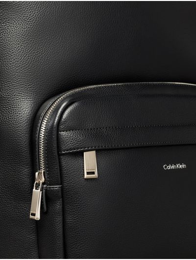 Mochila-Raised-Calvin-Klein-Hombre-Negro-4D3155G-UB1