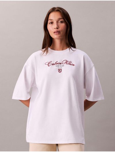 Playera-Calvin-Klein-Oversize-CK-NY-Mujer-Blanco-47E232G-YAA