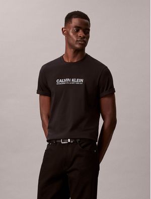 Playera-Calvin-Klein-Grafica-30s-Hombre-Negro-4RE820G-UB1