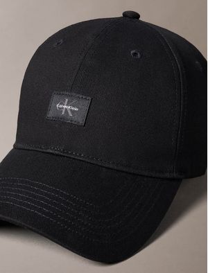 Gorra-Calvin-Klein-Baseball-Monologo-Patch-Tejida-Hombre-Blanco-4D5077G-UB1