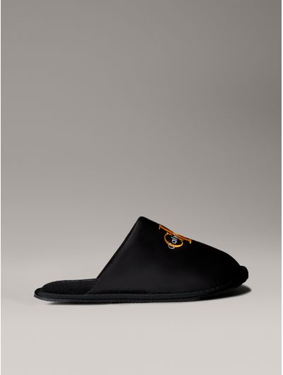 YM0YM01392_HJU_main_2325x3100_Hi_Res_JPEG