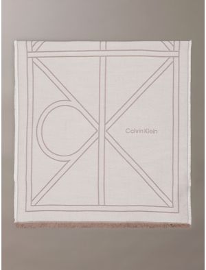 Bufanda-Calvin-Klein-Ligera-con-Emblema-Mujer-Beige-4F8074G-67U