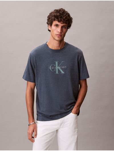 playera-calvin-klein-hero-monologo-20s-hombre-azul-4rb862g-r9f